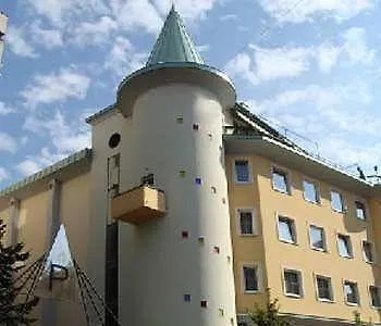 City Hotel