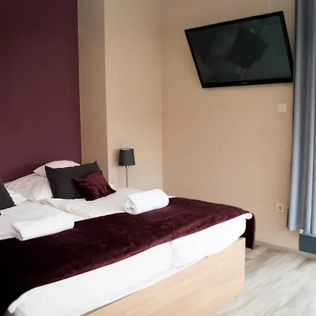 City Szálloda 3*