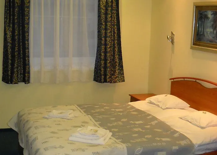 Hotell City 3*