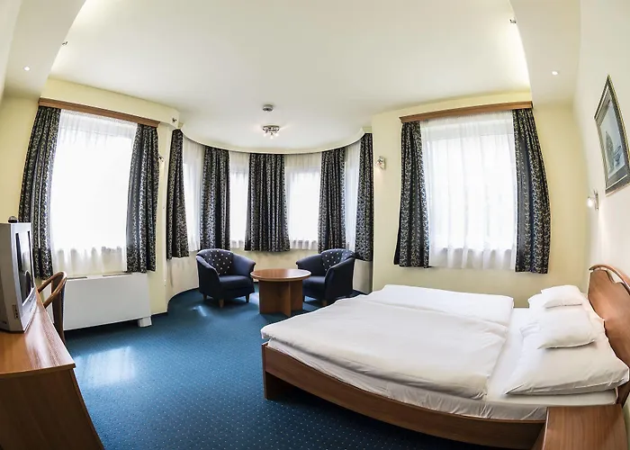 City Hotell
